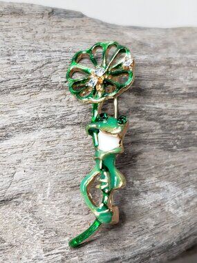 New Frog & Lily Pad Brooch Green White Enamel Clear Rhinestones